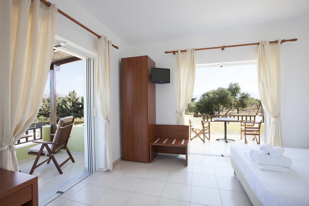 Psaromatis Hotel Elafonissos Room photo