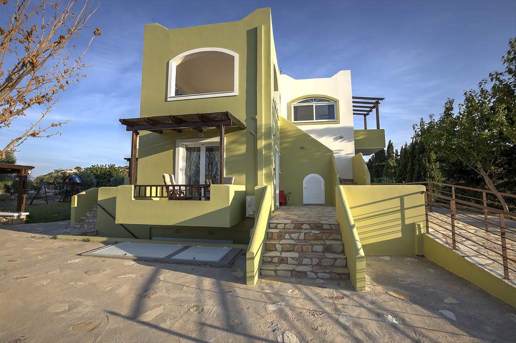 Psaromatis Hotel Elafonissos Exterior photo